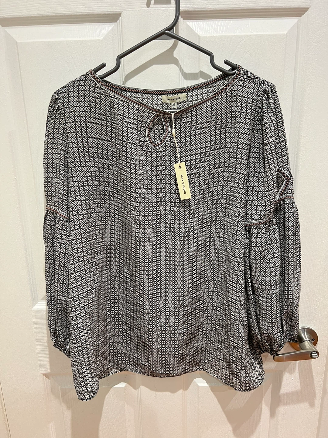 Women’s blouse