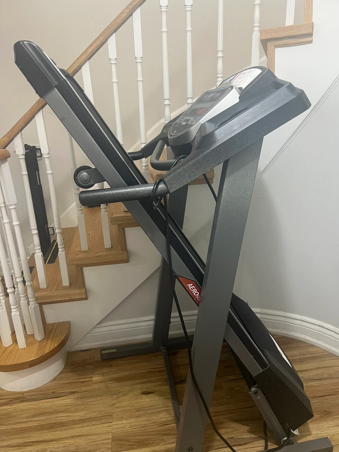 Tempo Fitness 611T Treadmill - photo 2