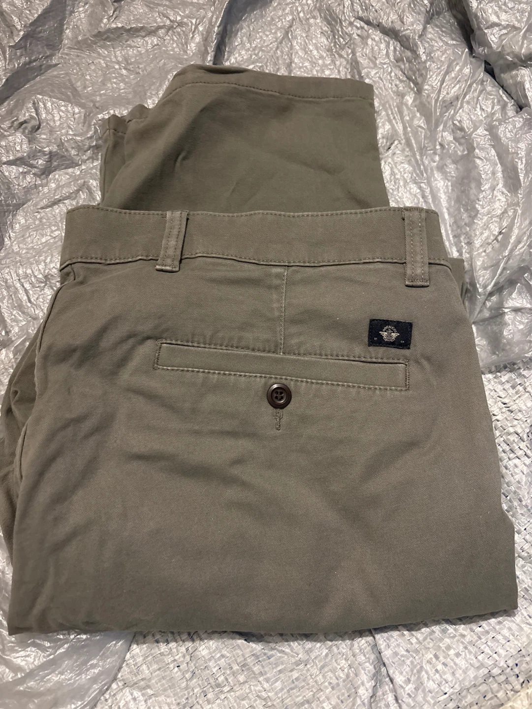 NWOT Dockers Slim Fit Chinos 38