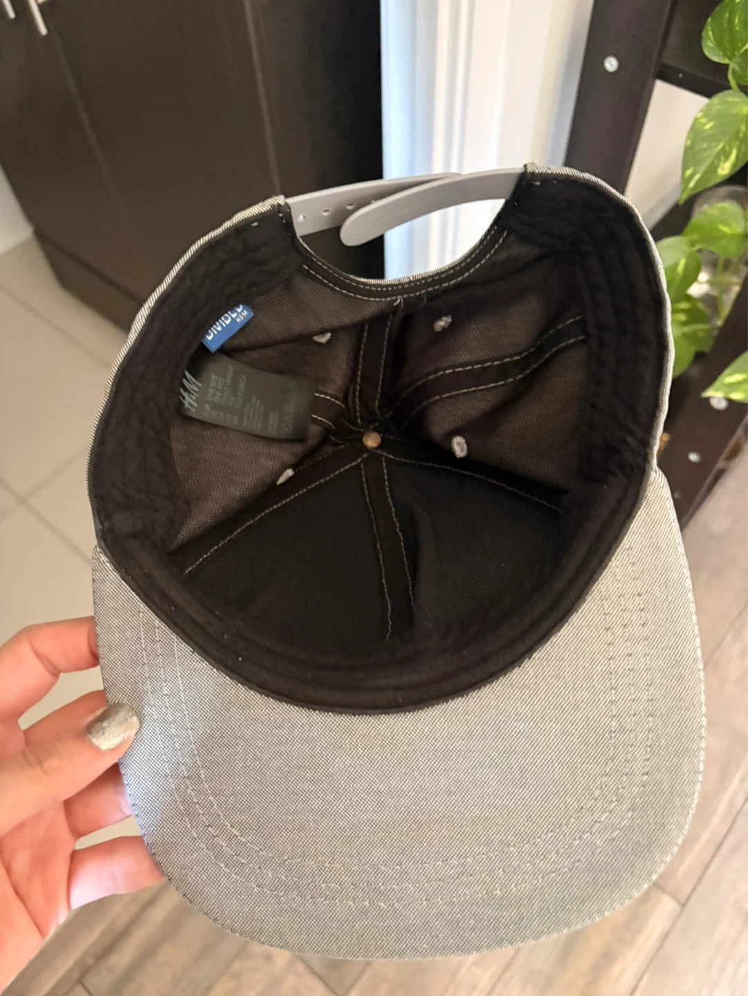 H&M Grey Baseball Cap - photo 4