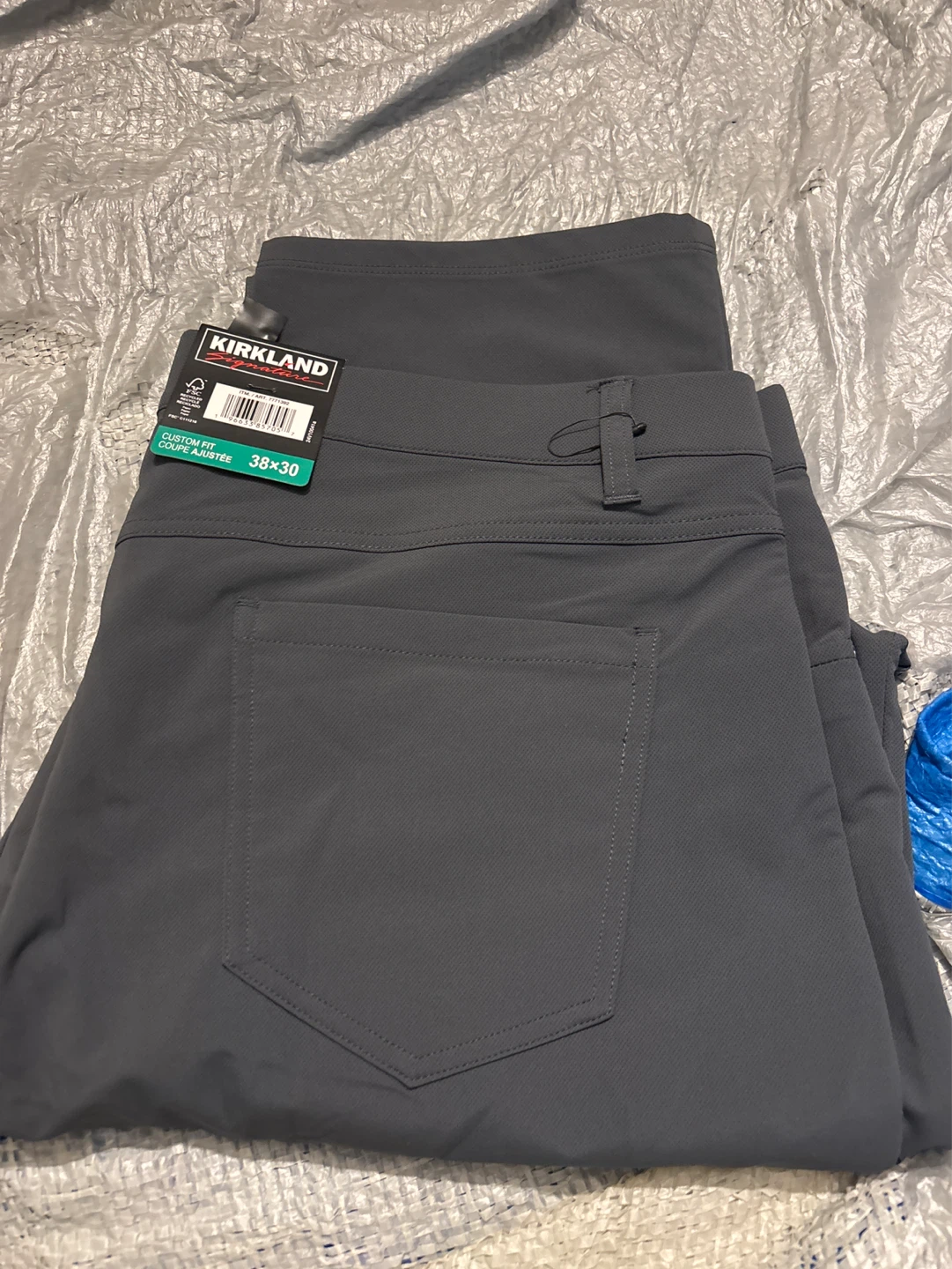 Kirkland Signature Men's Custom Fit Pants 38x30