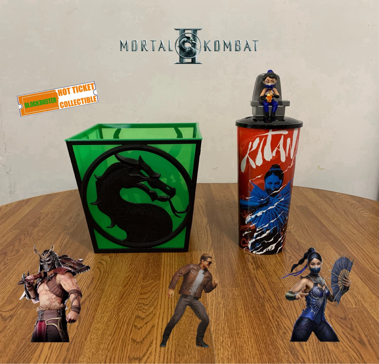 Mortal Kombat II (Regal Exclusive) Collectible Kitana Combo