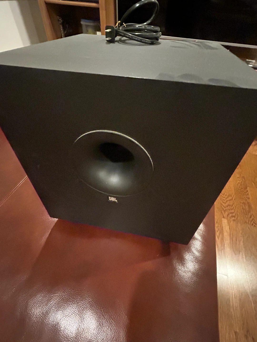 JBL SUB135 Subwoofer and 5 Satellite Speakers - photo 2