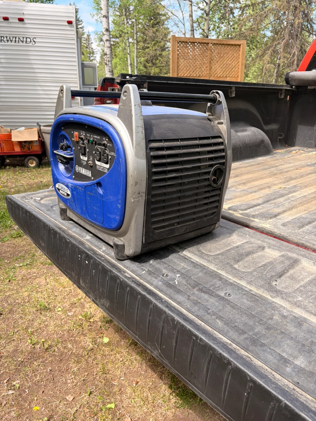 Yamaha EF2400iS Inverter Generator - photo 2