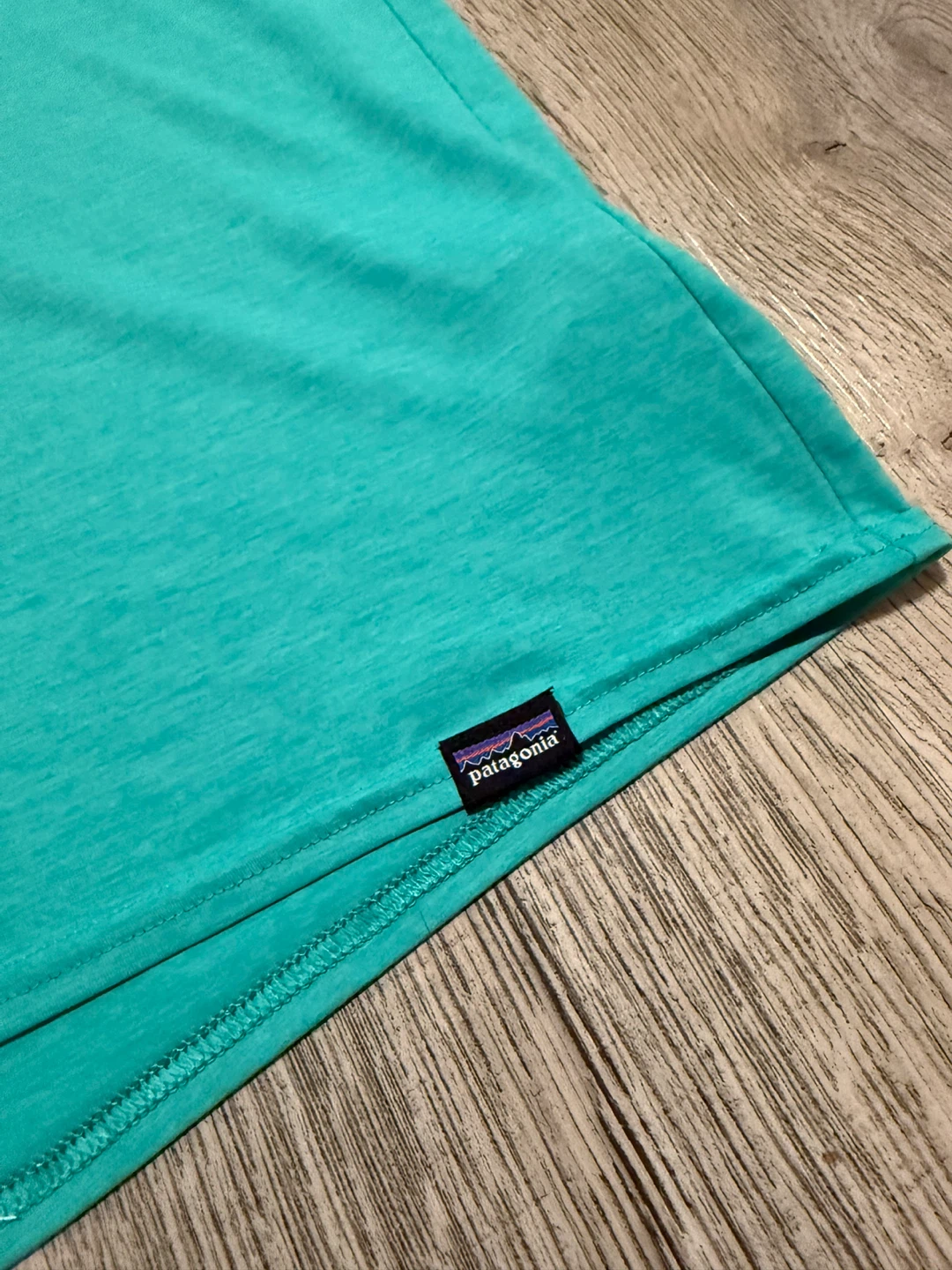 Patagonia Women’s T-shirt size XL - photo 2
