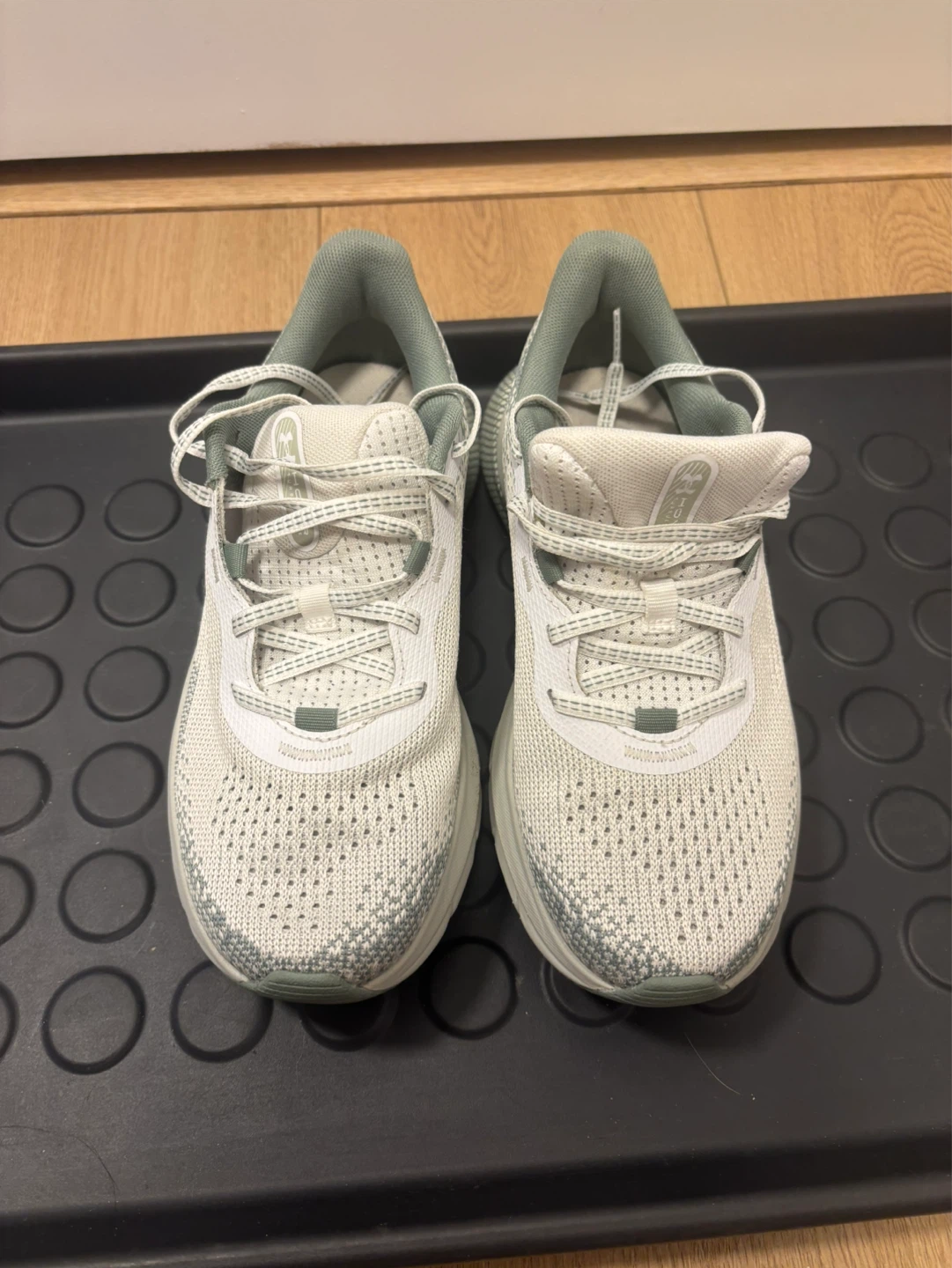 Under Armour HOVR Running Shoes - photo 2