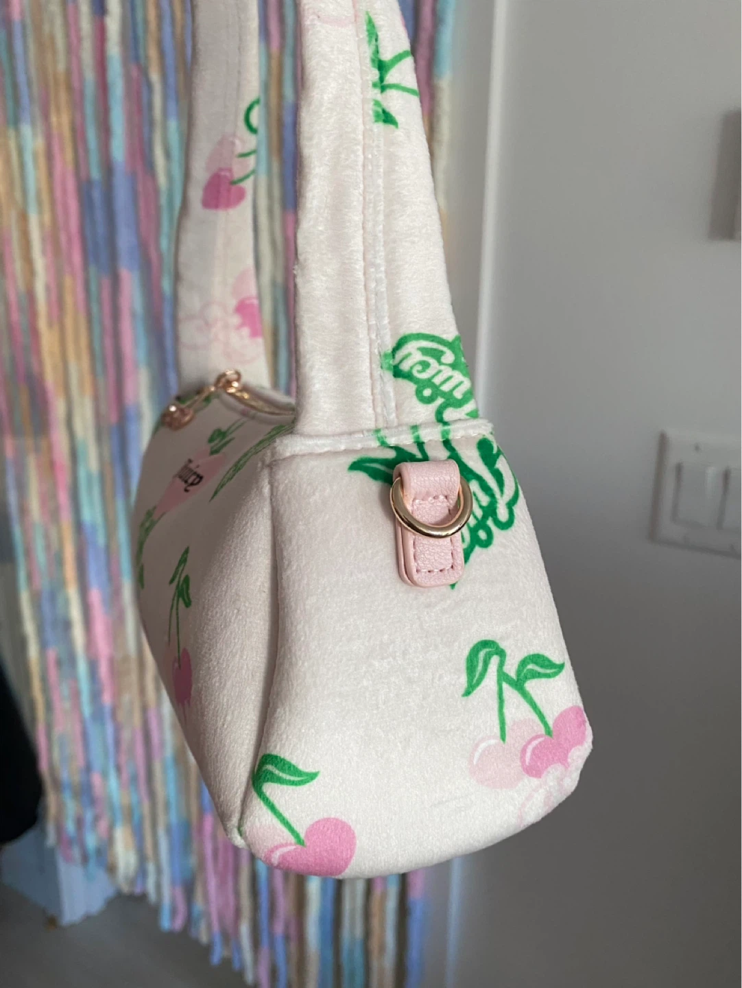 Juicy Couture Cherry Shoulder Bag - photo 5
