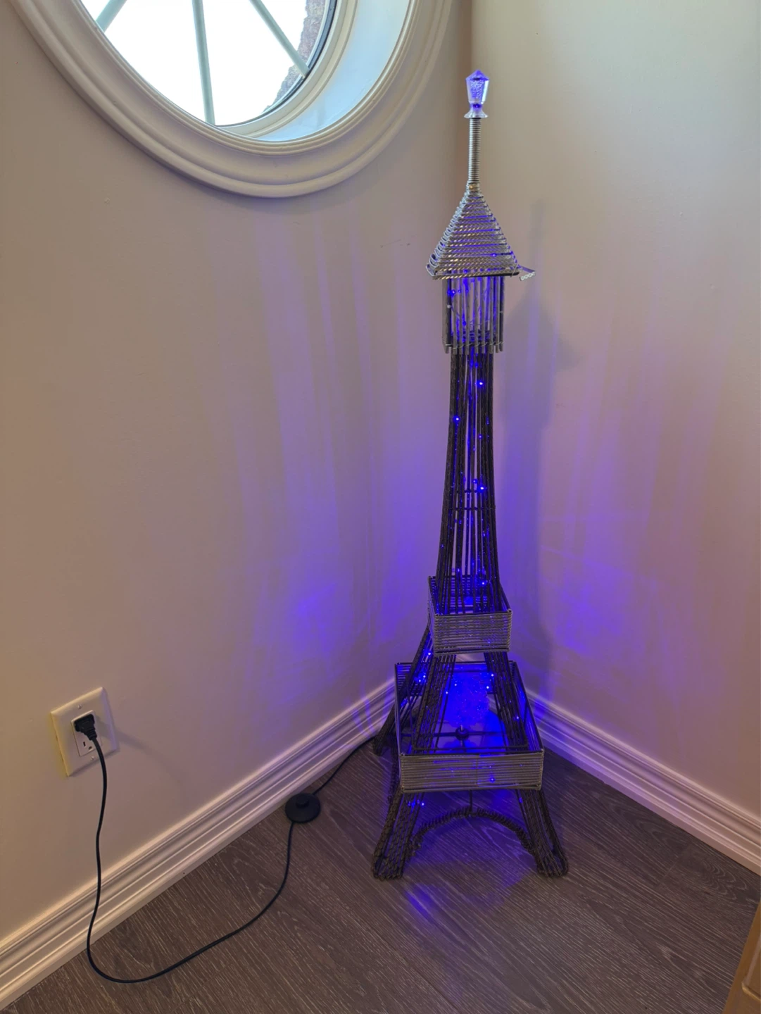 Eiffel Tower Decorative Lamp - photo 2