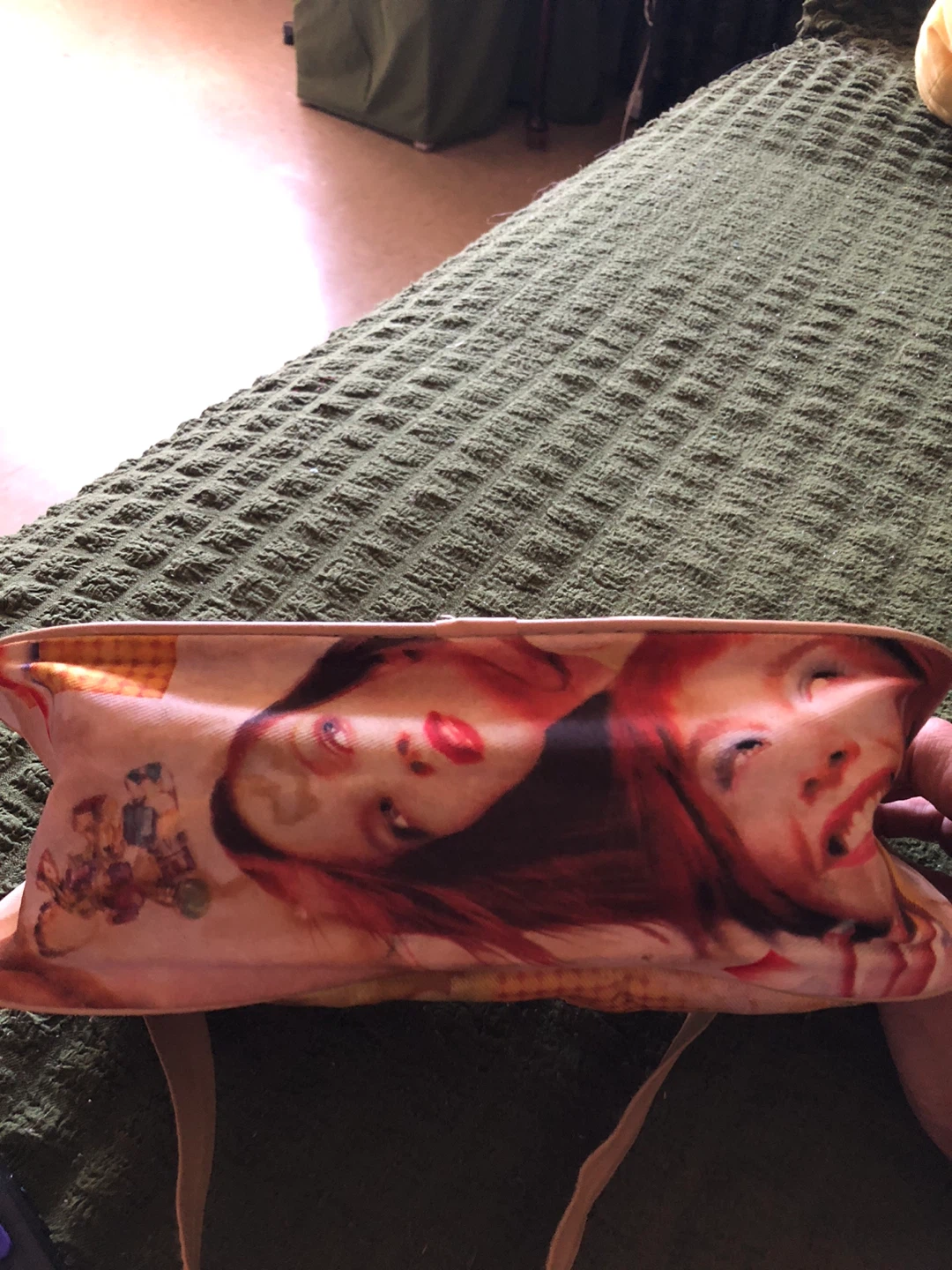 Graphic Print Shoulder Bag - photo 4