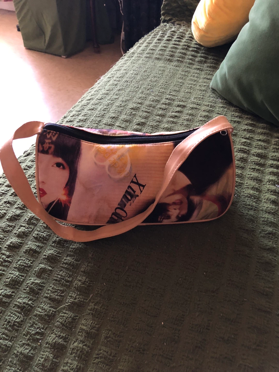 Graphic Print Shoulder Bag - photo 3