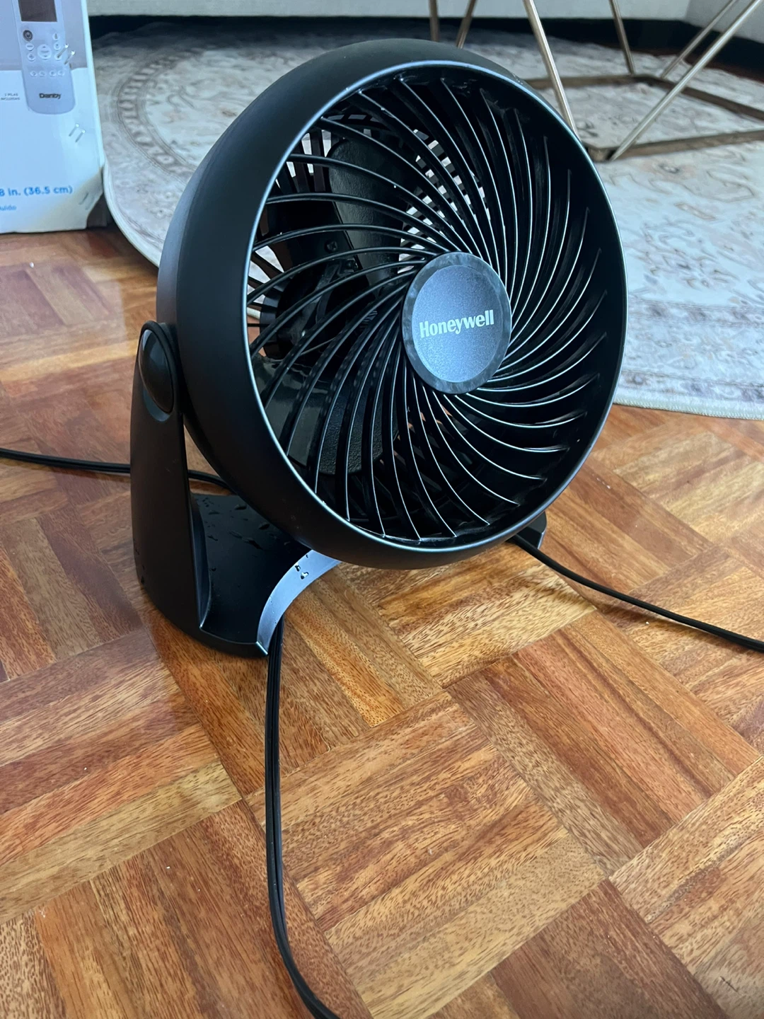 Honeywell HT-900 Turbo Table Air Circulator Fan