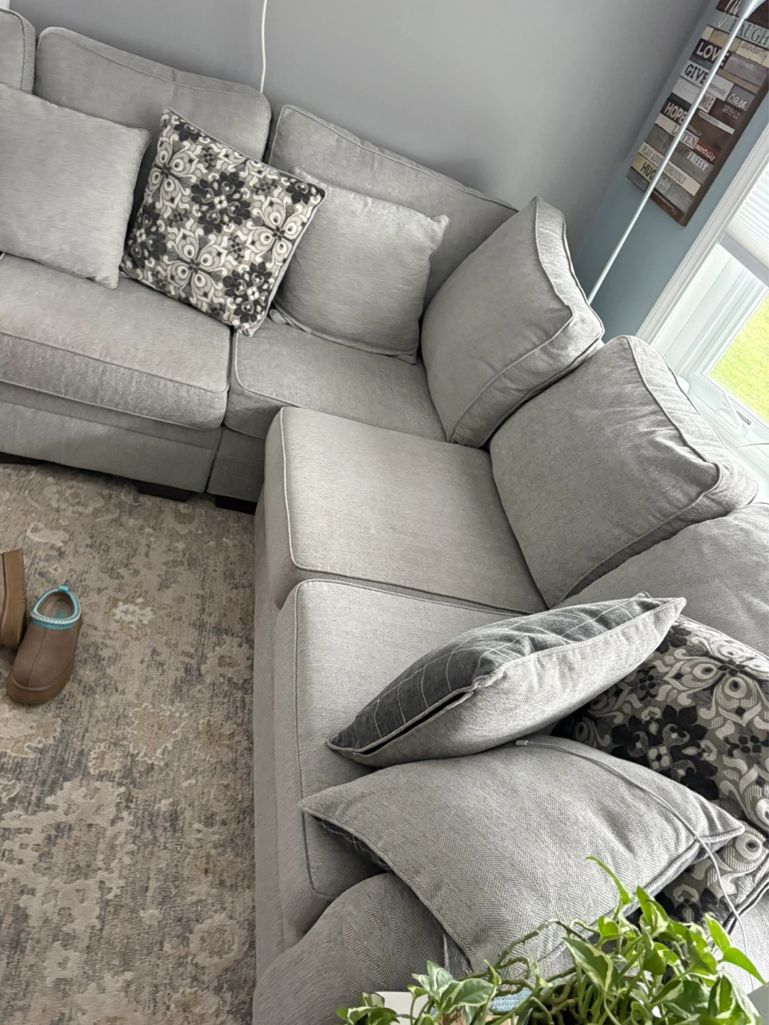 Gray Sectional Sofa- Raymour & Flanigan- 4 pieces - photo 5