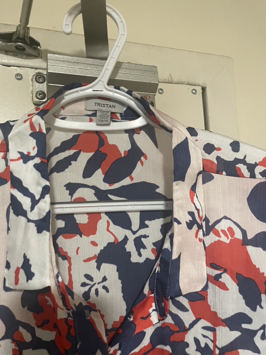 Tristan Women's Floral Print Button-Up Shirt - photo 3