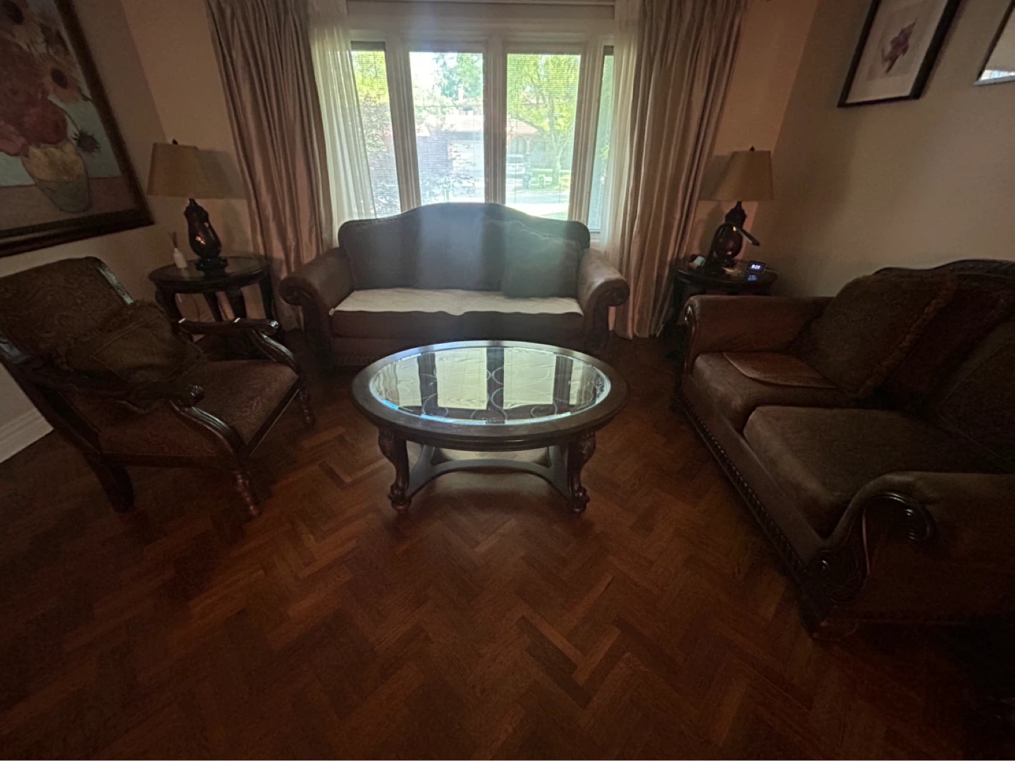 Elegant 6-Piece Royal Sofa & Coffee Table Set