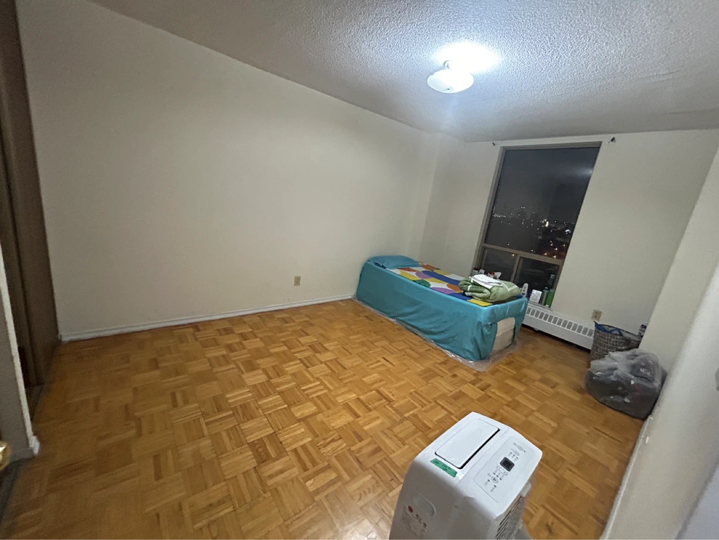 Room available - photo 3