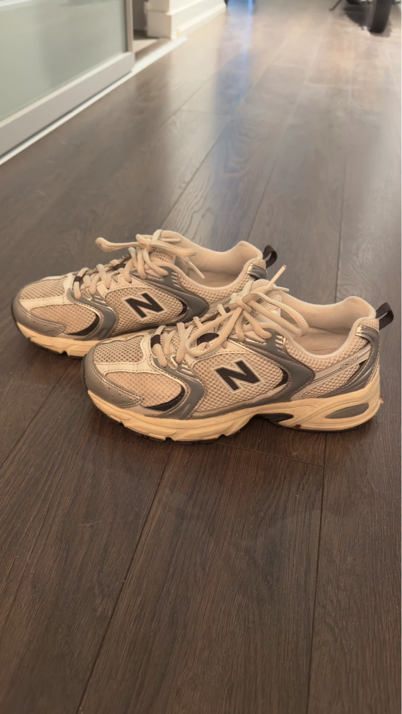 New Balance 530 Sneakers US6