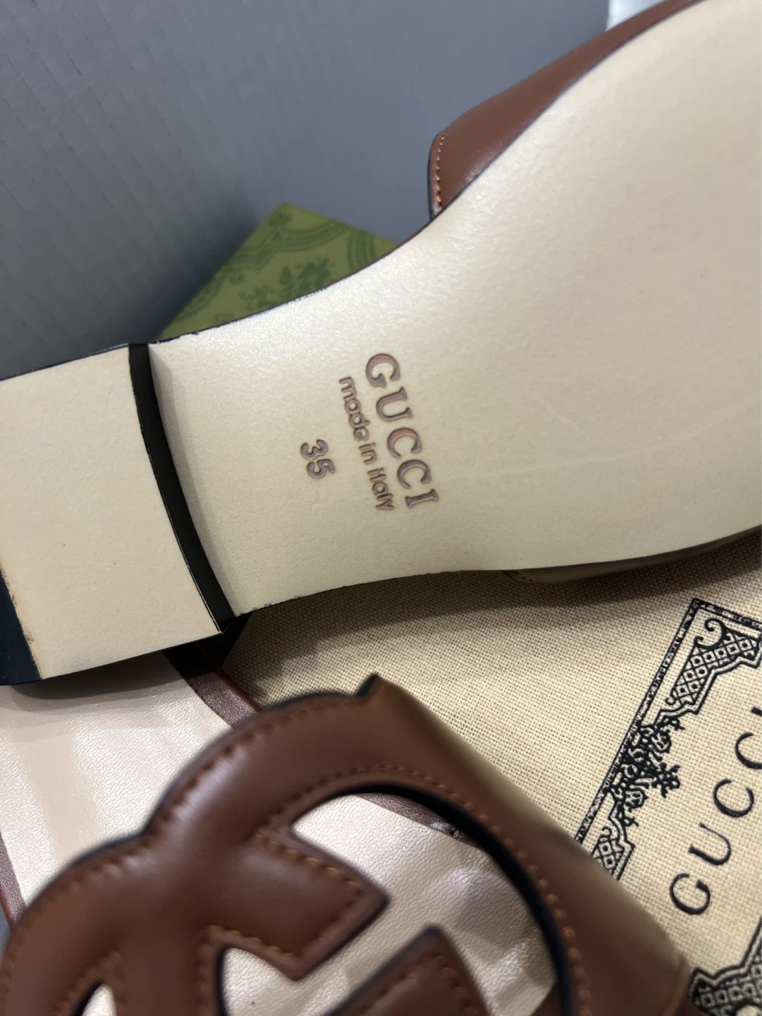 GUCCI Brown Leather Slide Sandals Size 35 - photo 4