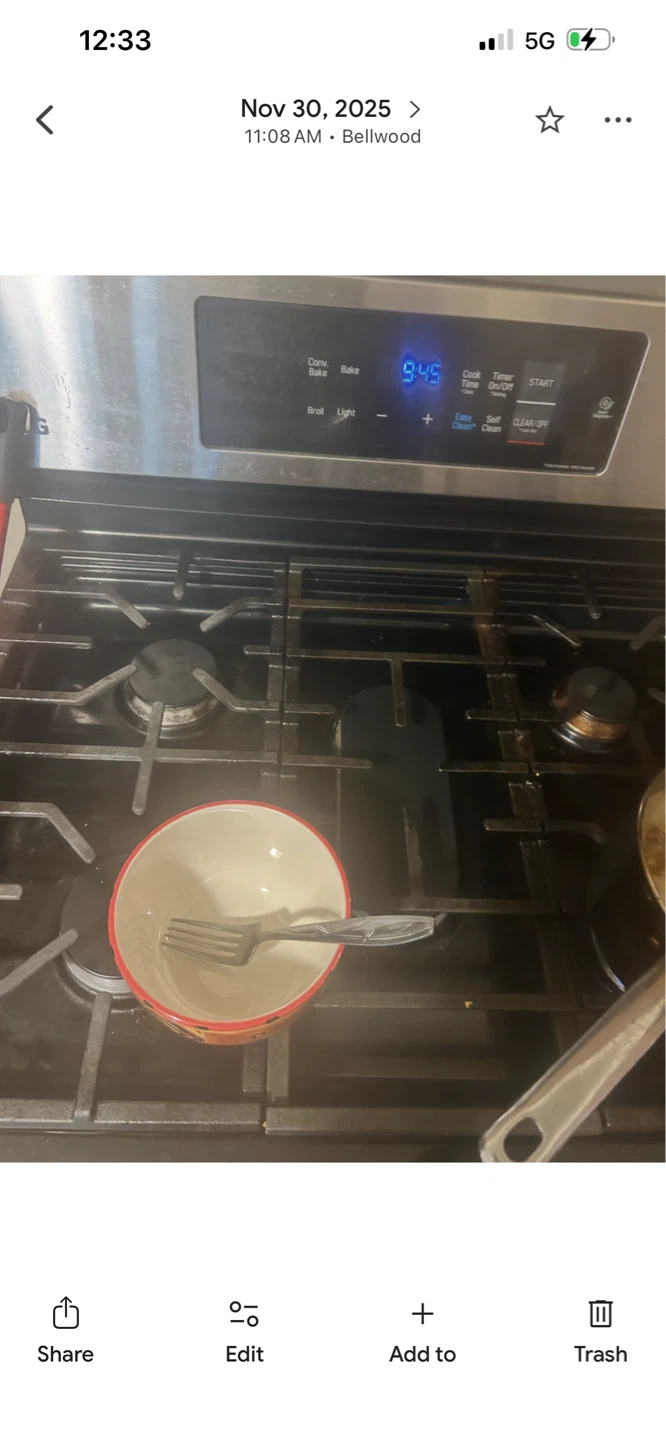 LG Gas Range Stove Oven - photo 3
