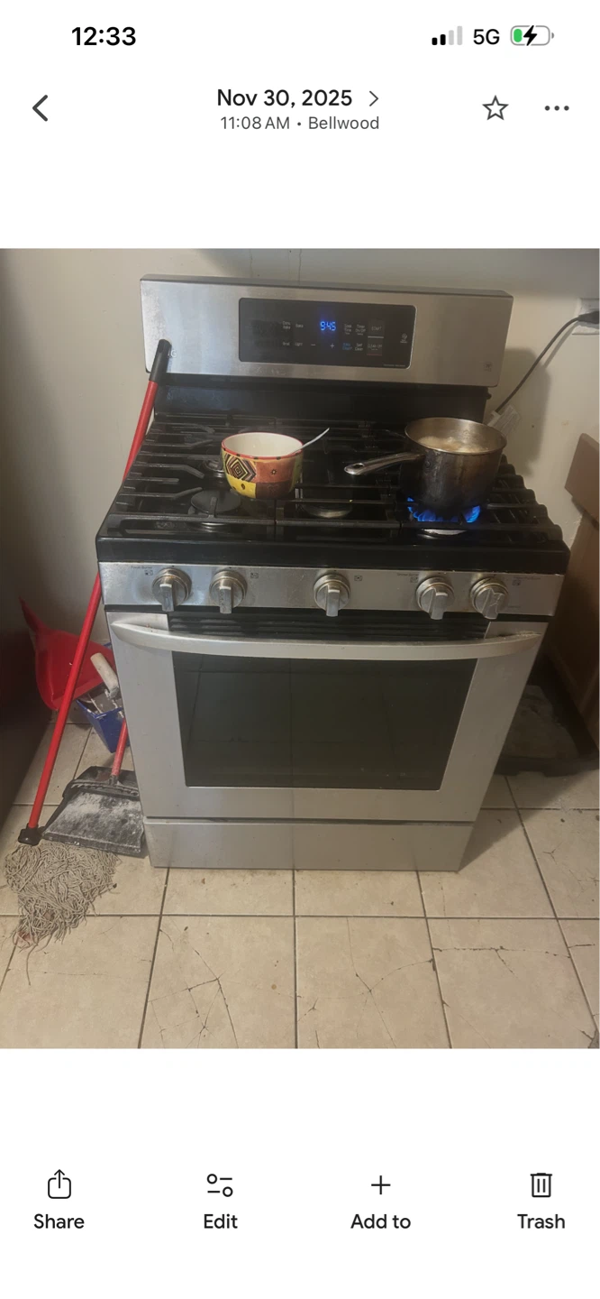 LG Gas Range Stove Oven - photo 2