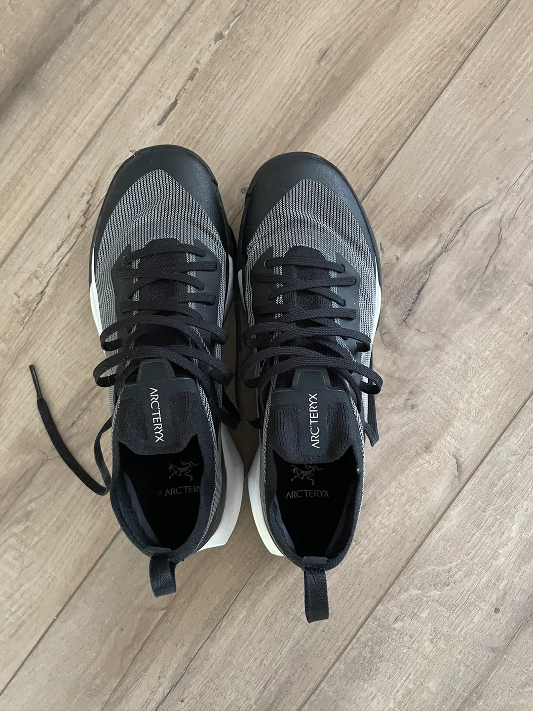 Brand New Arc'teryx Shoes - photo 2