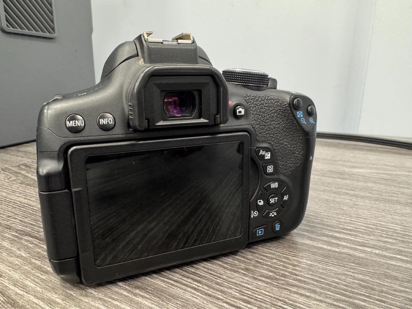 Canon EOS 750D Digital SLR Camera with 18-55mm Lens