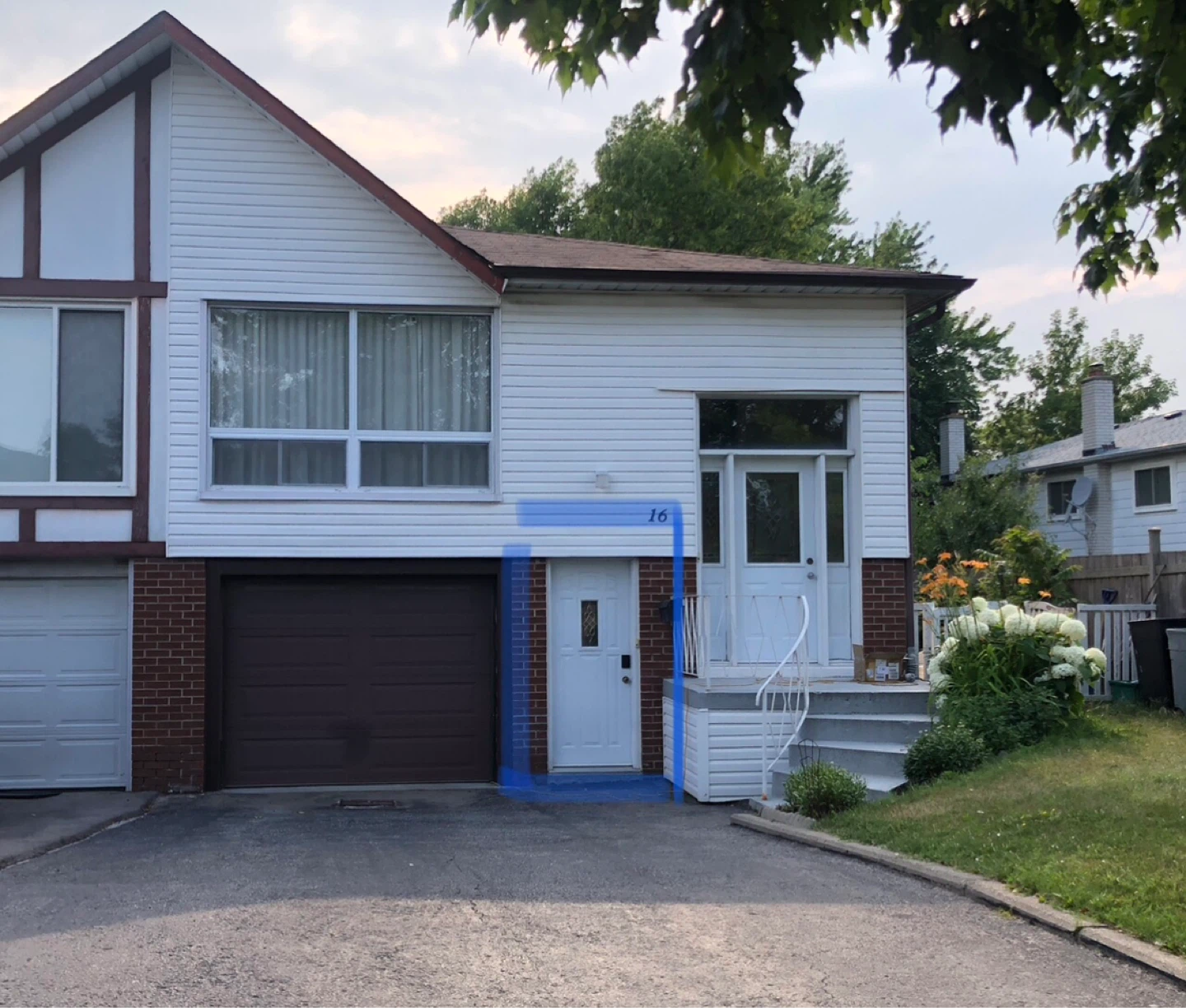 2 Bed 1 Bath Walkout Basement for Rent (Finch/Victoria Park)
