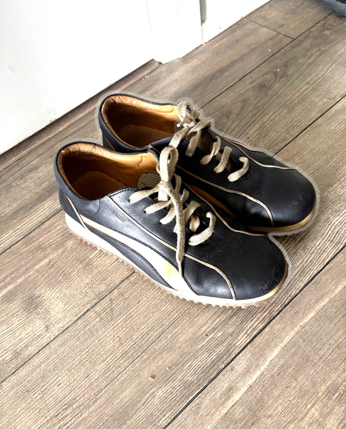 Geox Black & Tan Leather Sneakers