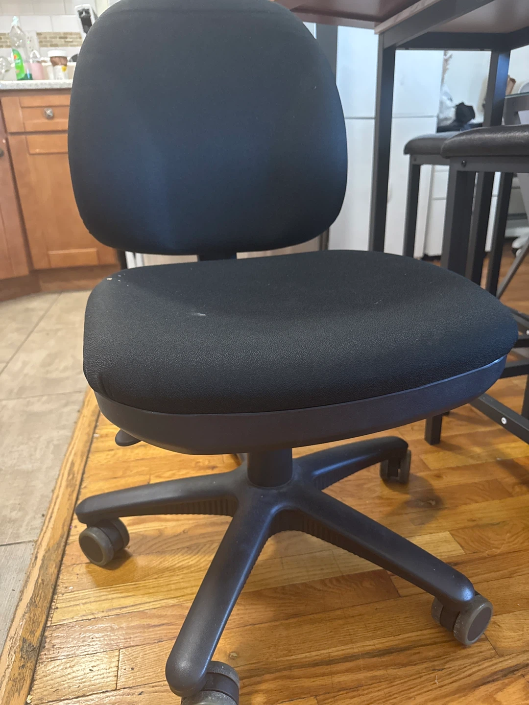 Black Office Chair - photo 2