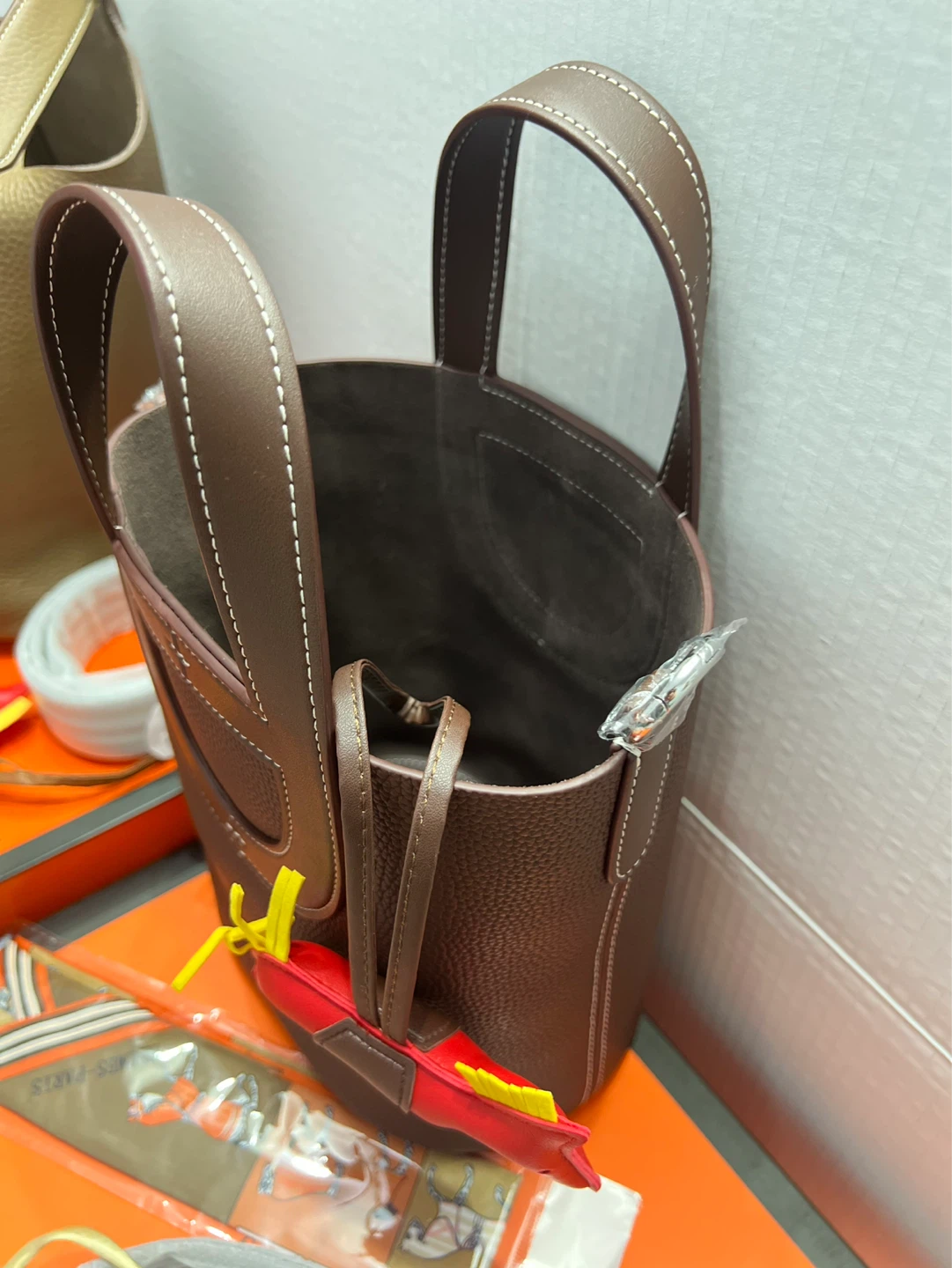 Hermès Brown Leather Bucket Bag with Charm - photo 2
