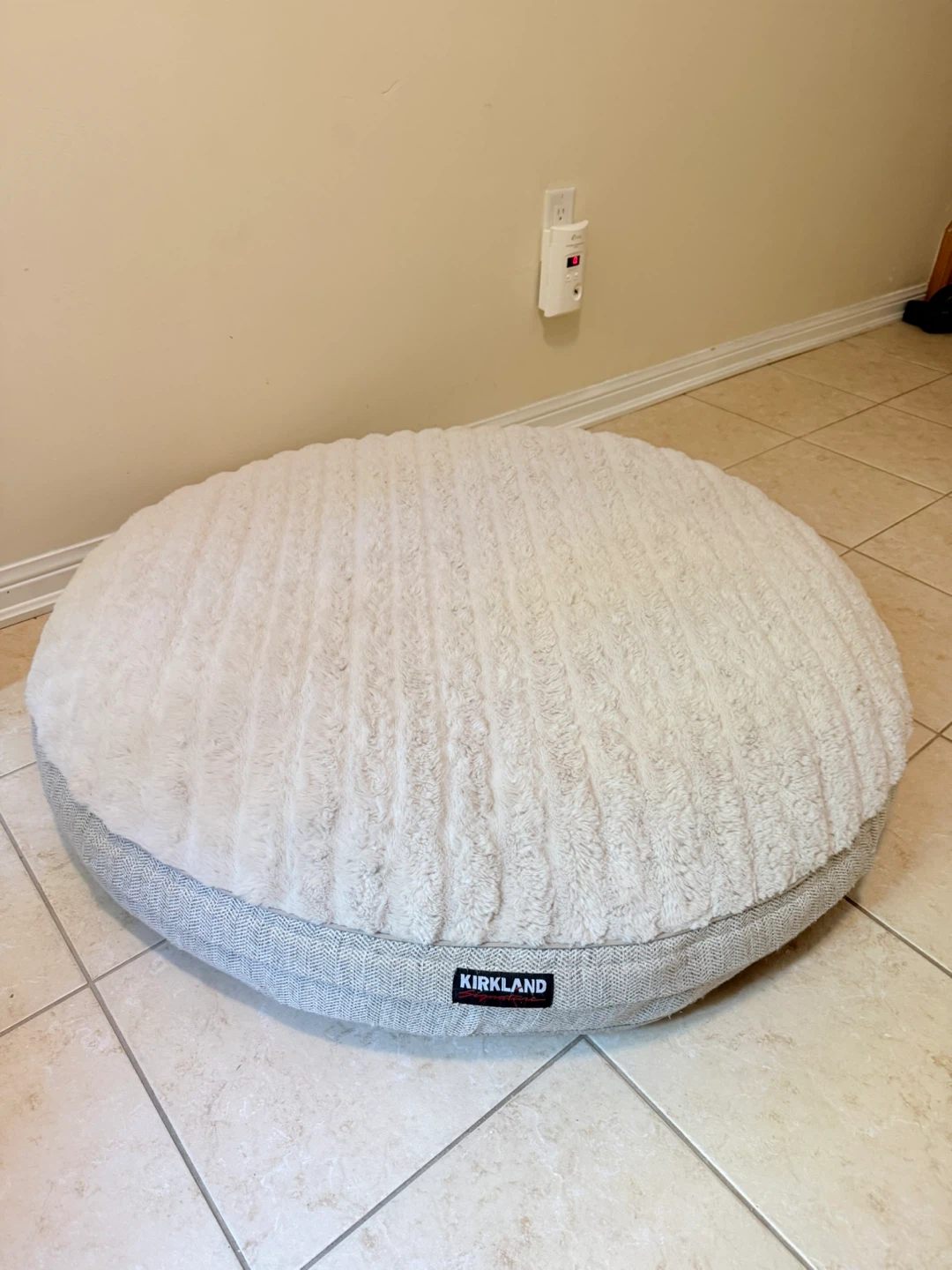 Kirkland Signature Round Cat Bed