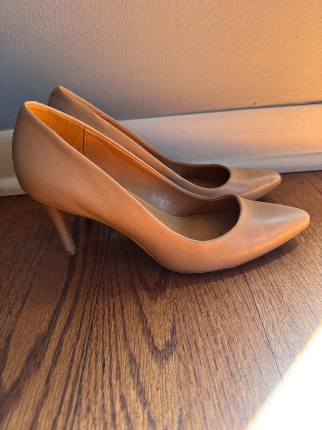 Calvin Klein Nude Leather Heels size 6 - photo 2