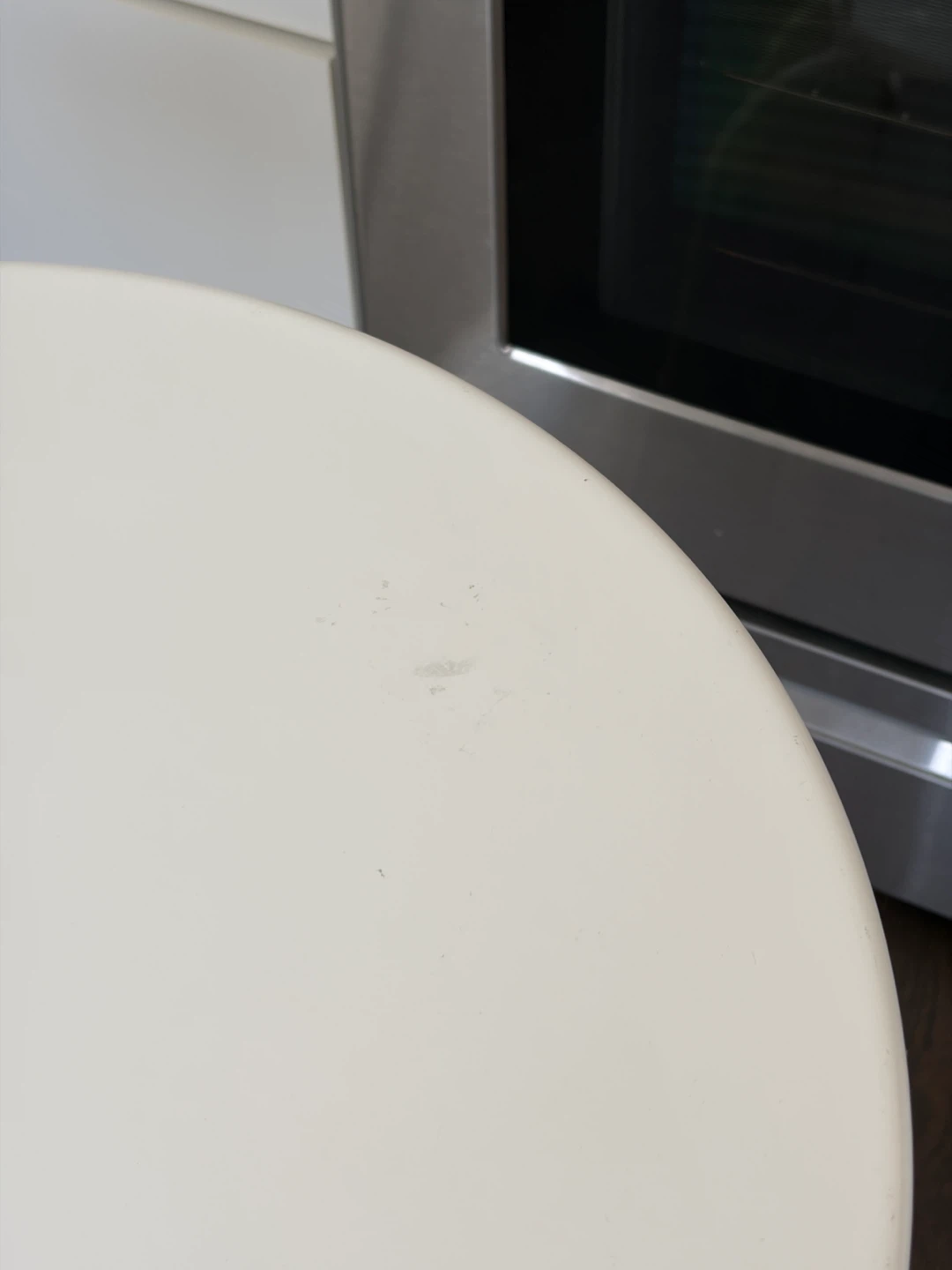 White Round Side Table - photo 2
