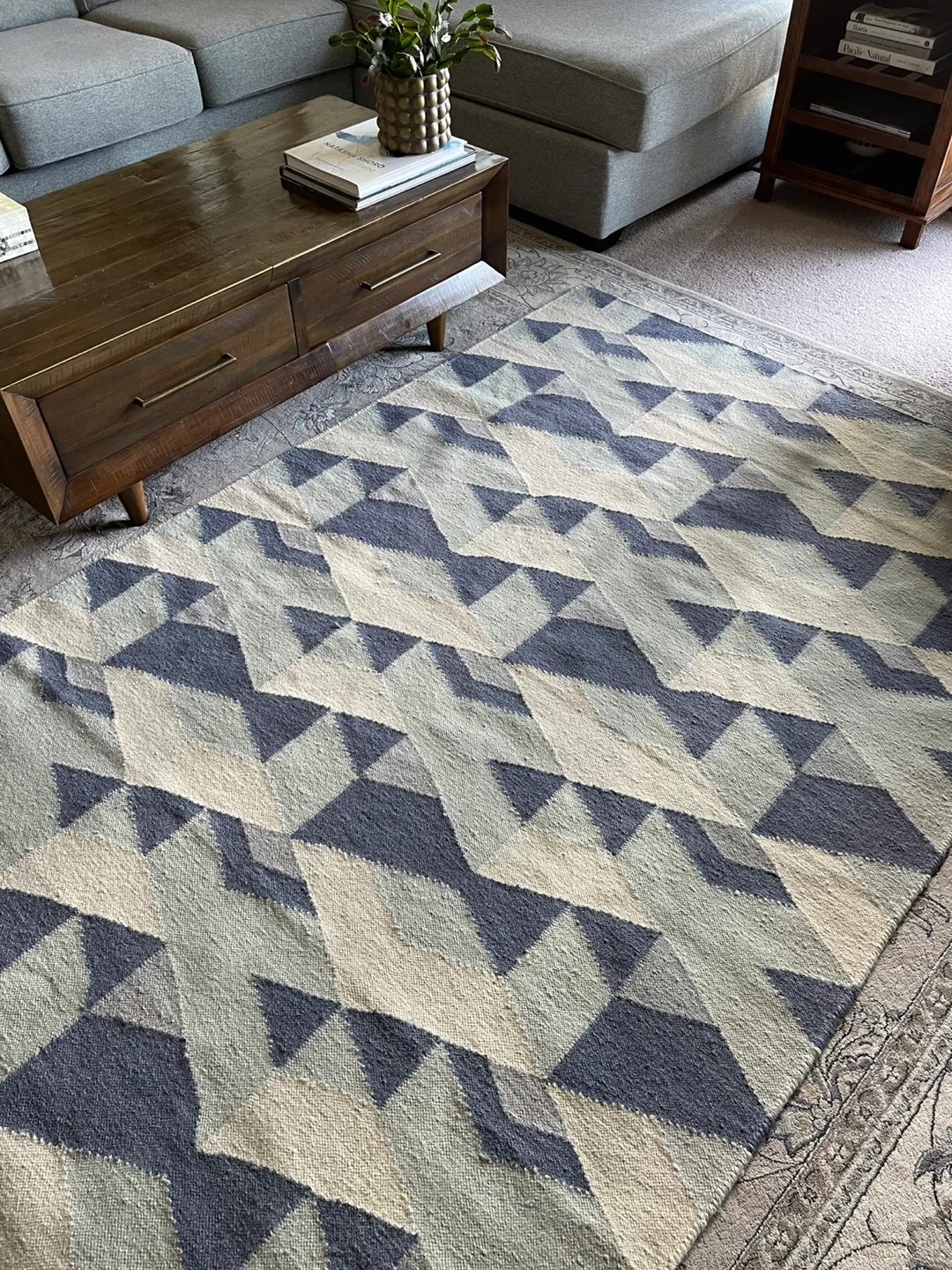 Area Rug hand loom 100 percent wool