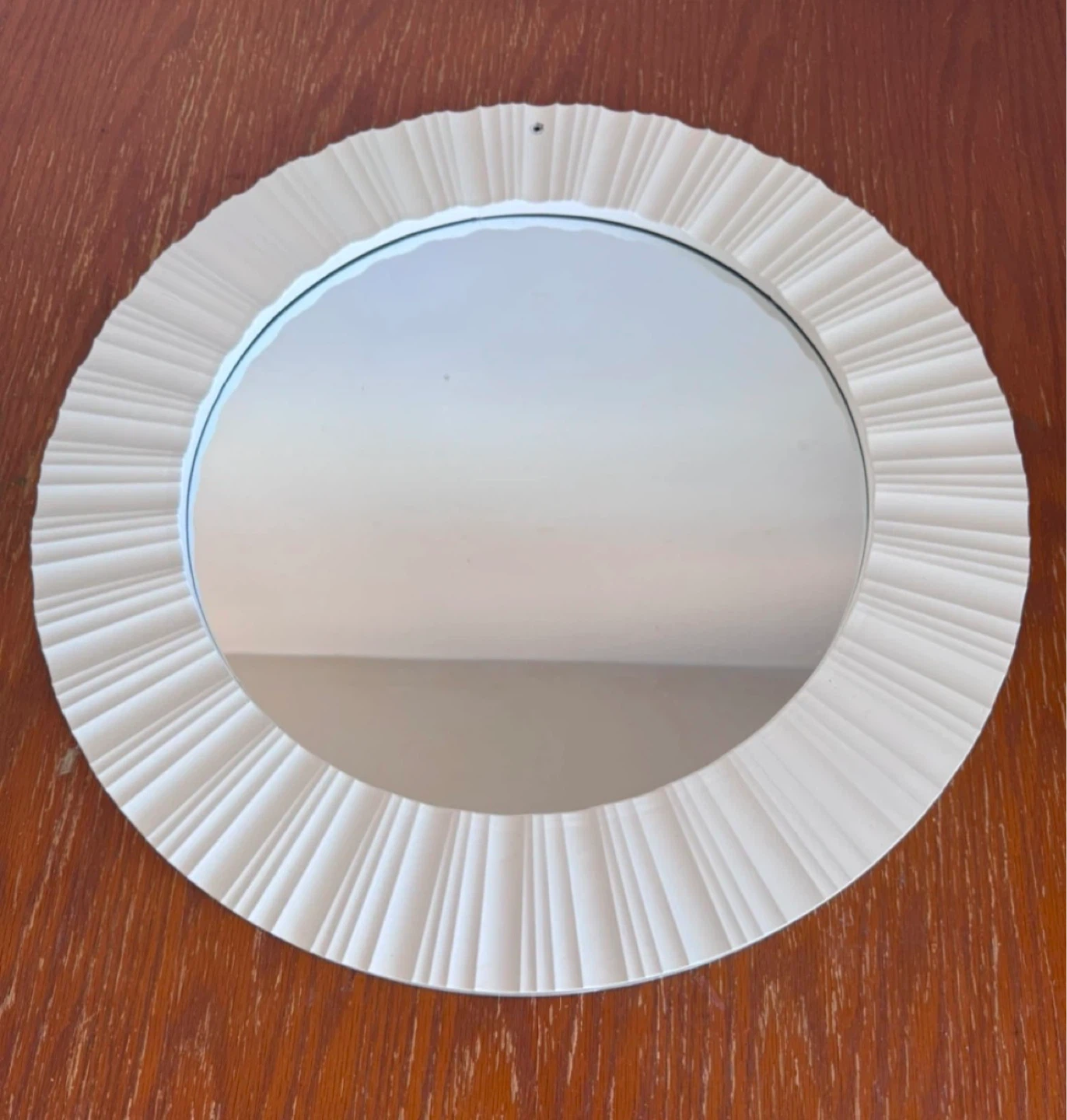 White Textured Round Wall Mirror - photo 3