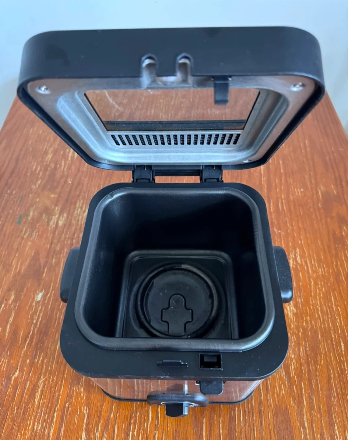T-fal Compact Deep Fryer - photo 2