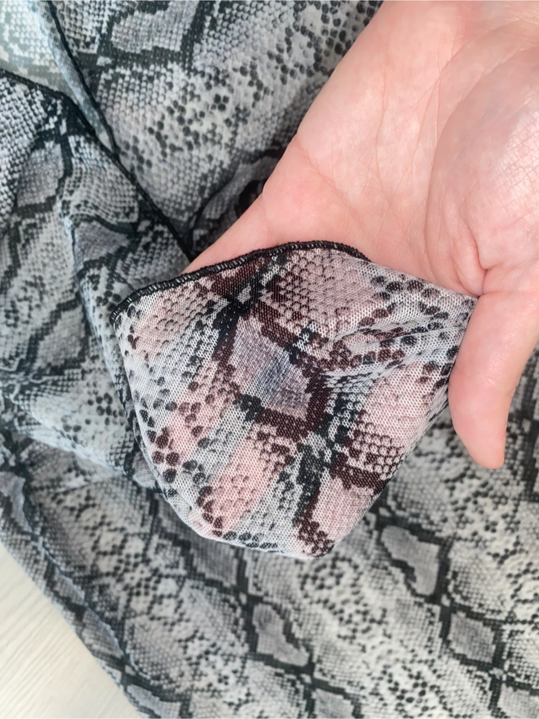 PrettyLittleThing Snake Print Maxi Skirt - photo 4