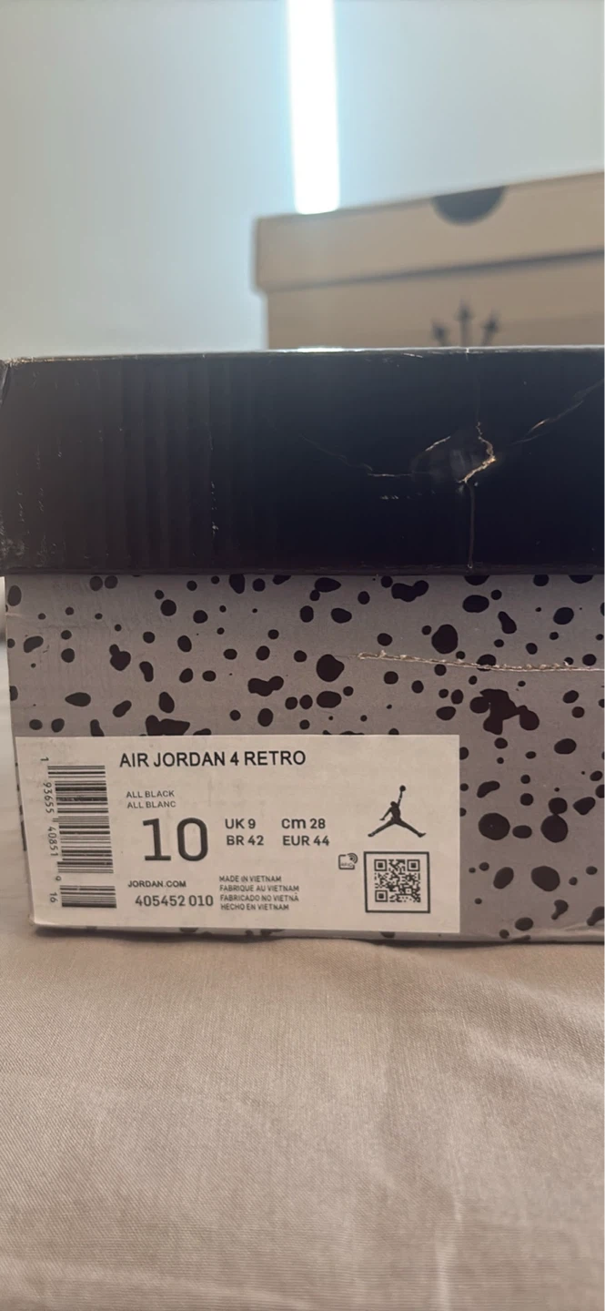 Air Jordan 4 Retro 'Black Cat' Sneakers - photo 2