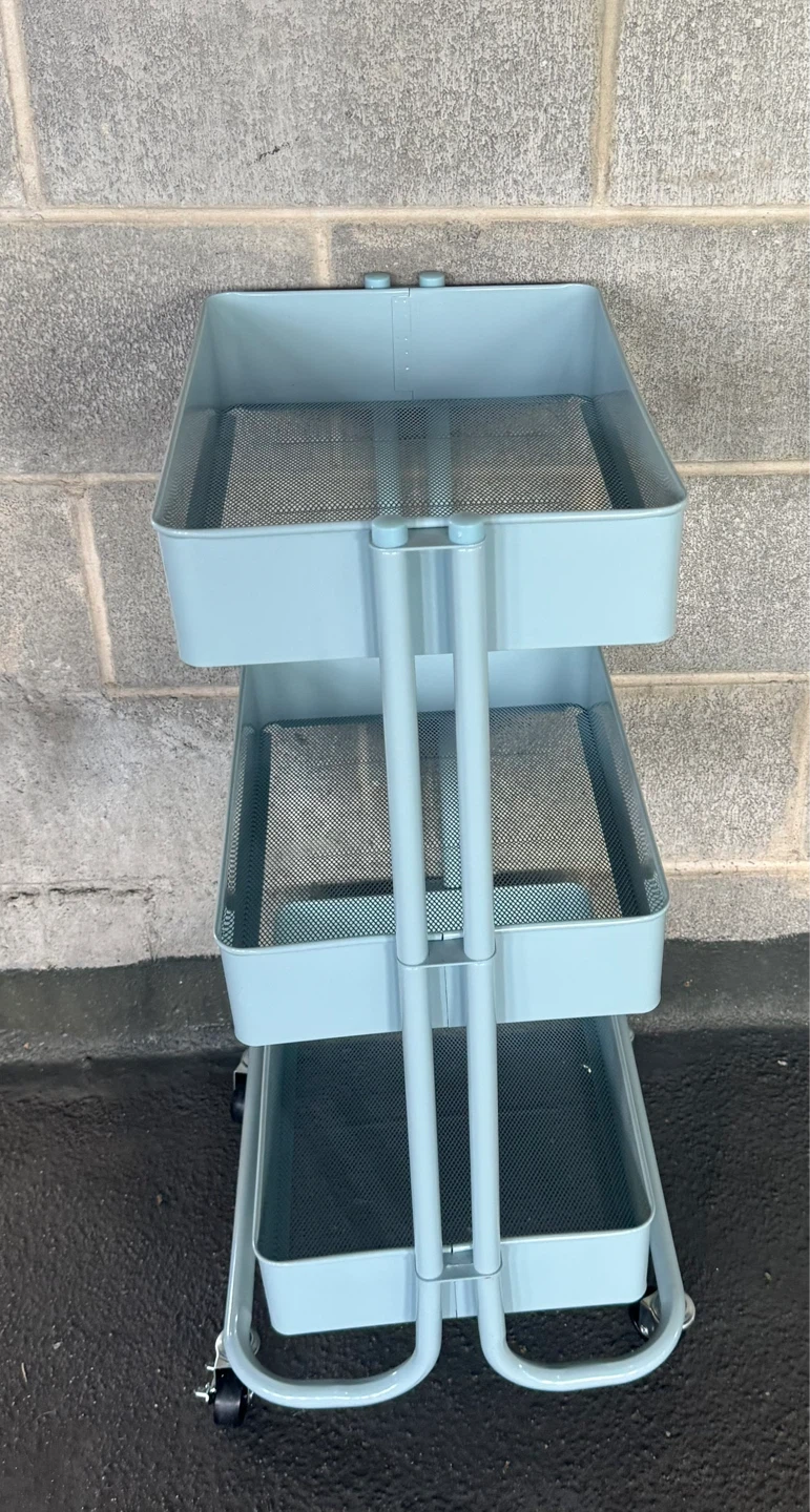 New 3 tier metal rolling carts 20$ cash - photo 4