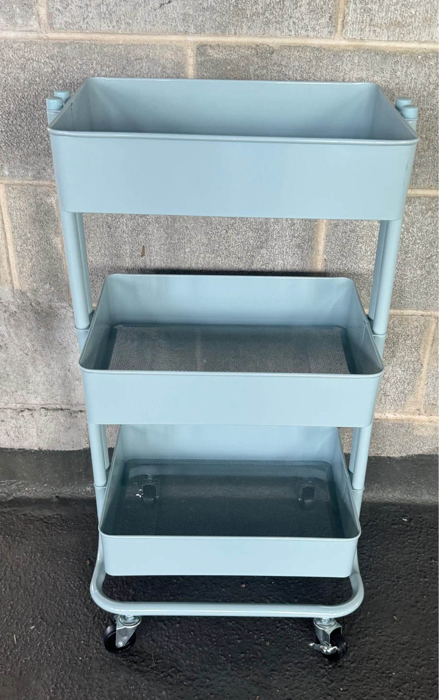 New 3 tier metal rolling carts 20$ cash