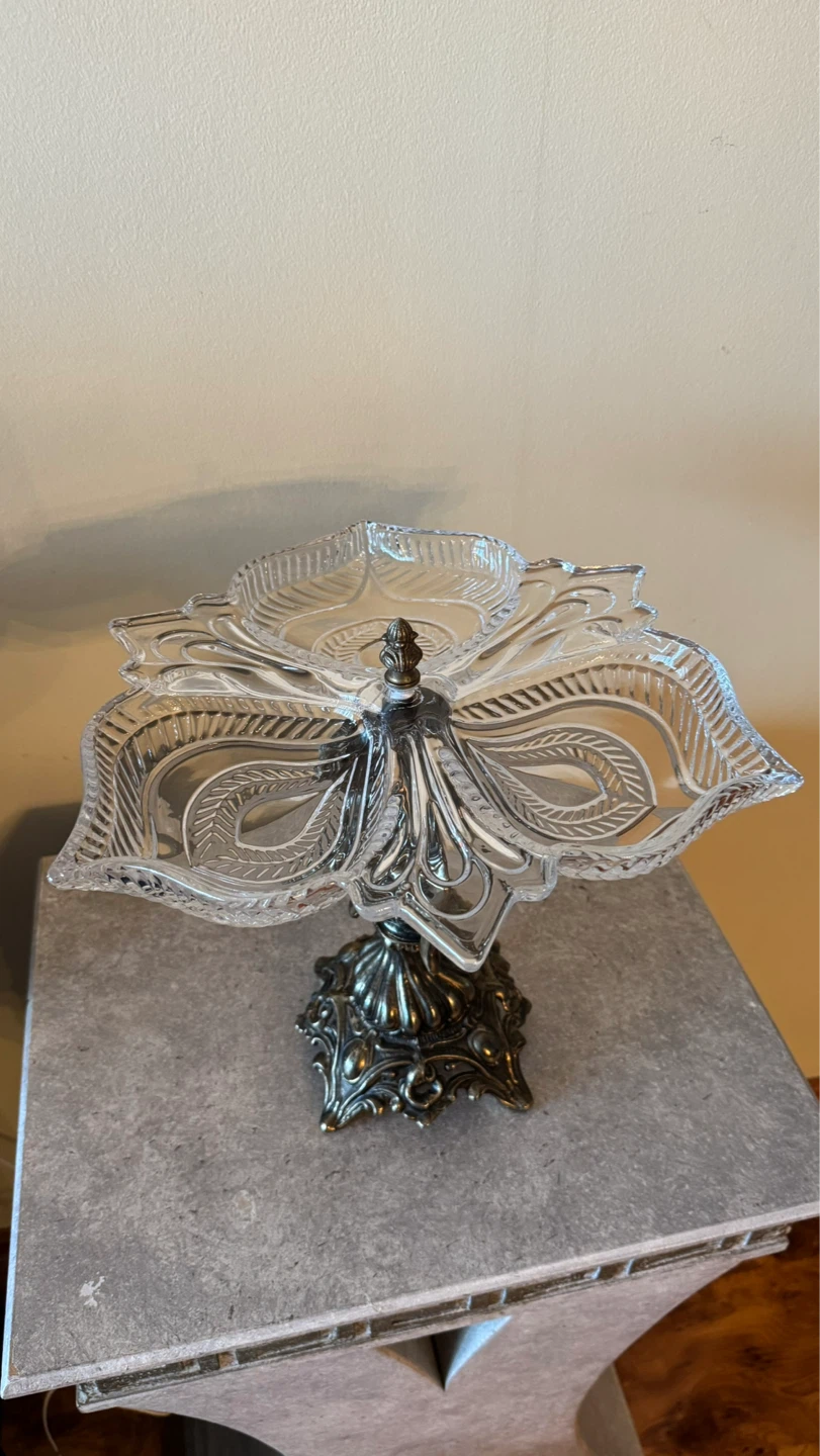 Vintage Glass and Brass Cherub Candy Dish - photo 3