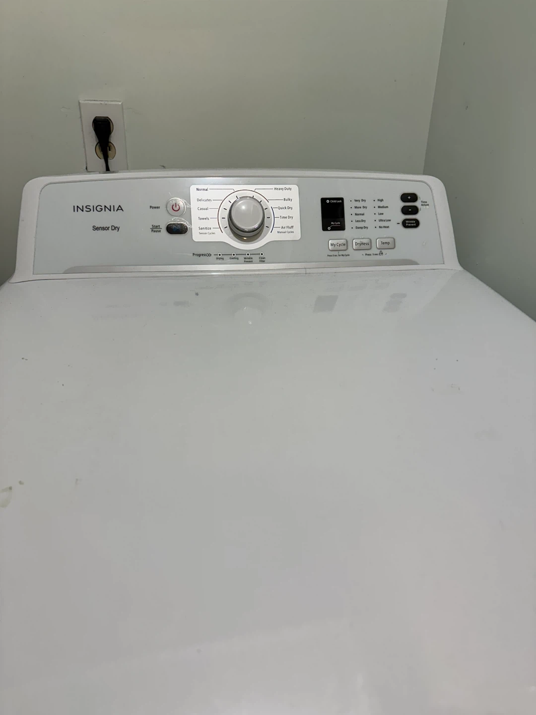 Insignia Sensor Dry White Electric Dryer - photo 3