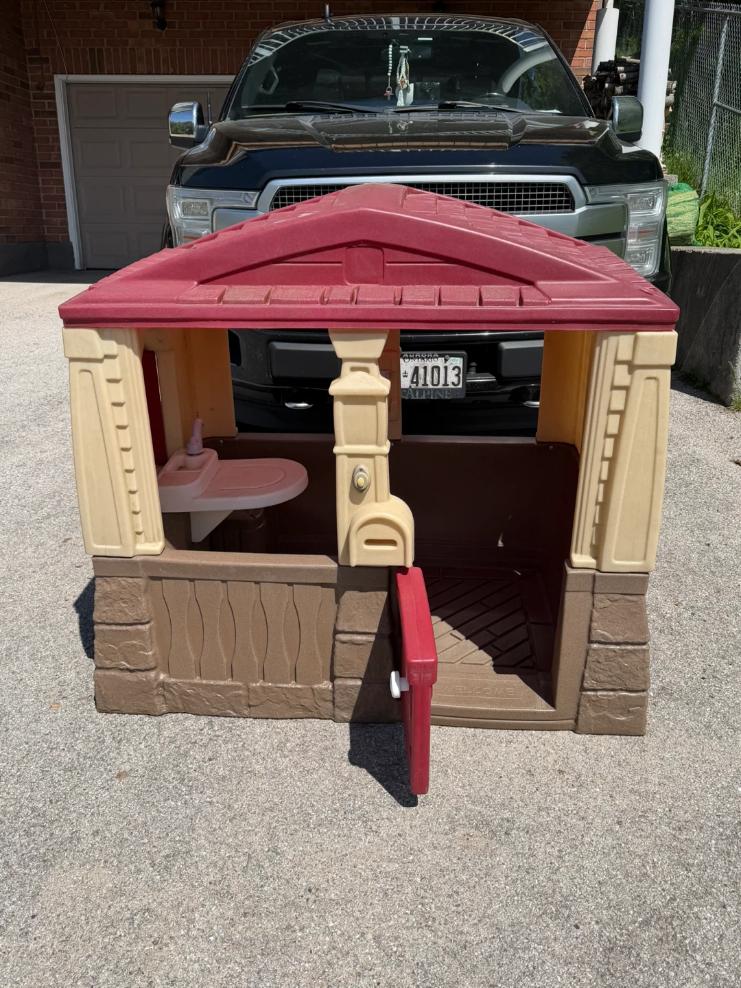 Little Tikes Cozy Coupe Playhouse