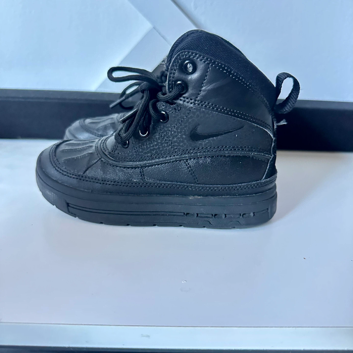 Nike Toddler Black High Top Boots size 11C - photo 3
