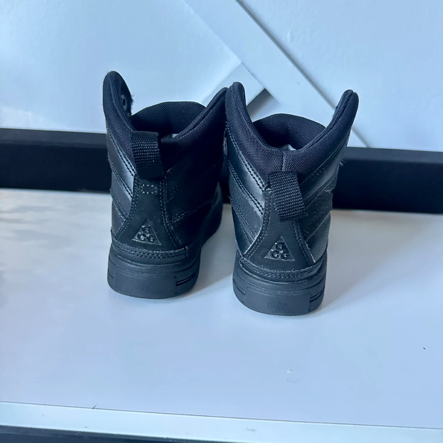 Nike Toddler Black High Top Boots size 11C - photo 5