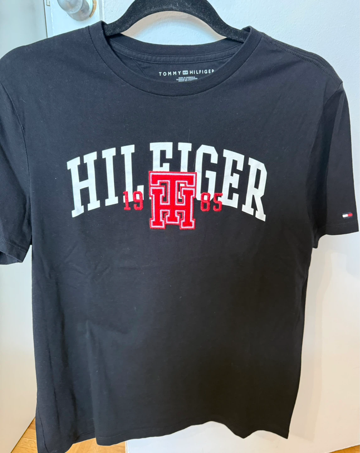 Men’s Tommy Hilfiger Black T-Shirt - photo 2