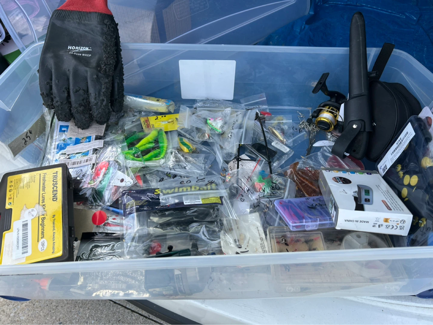 Fishing Rods and Lures Bundle - photo 5