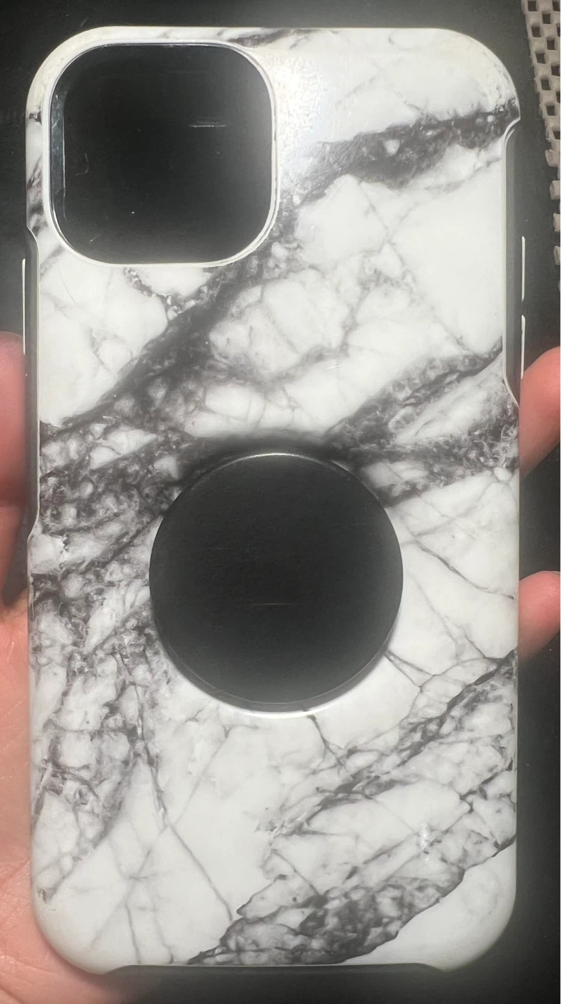 iPhone 11 - Red - photo 4