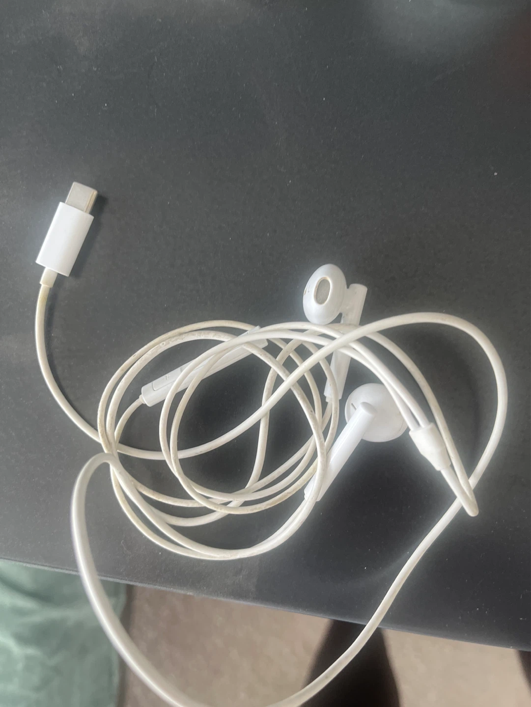 White Wired USB-C Earphones