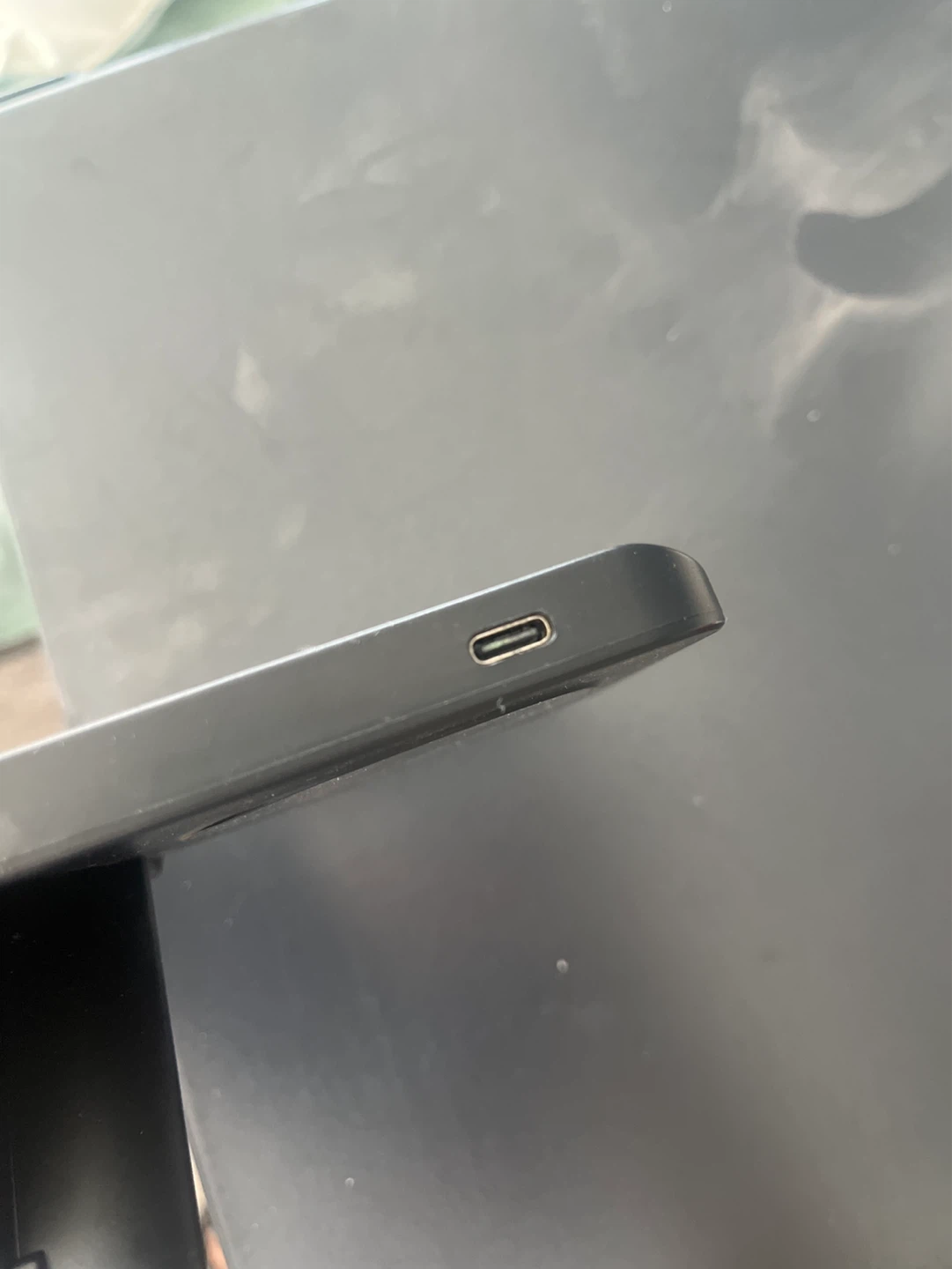 3-in-1 Wireless Charging Station/dock - photo 2