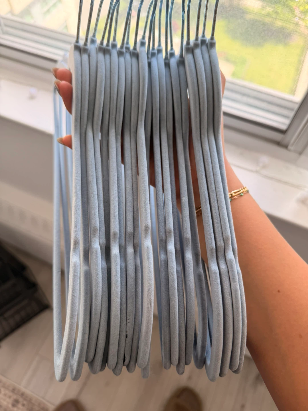 Set of 42 Blue Velvet Hangers - photo 2